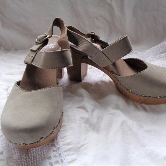 dansko shoes sandals